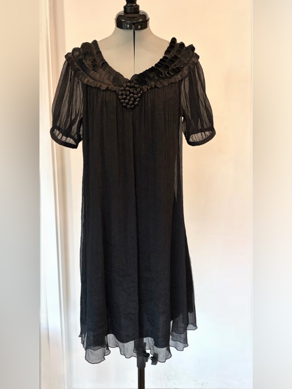 Chloè VTG Silk Chiffon swing dress, silk petal/rosette accents, short sleeve, S - Picture 2 of 15